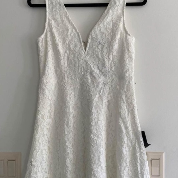 Lulu’s Declaring My Love White Lace Skater Dress Medium New with tags - Picture 2 of 10